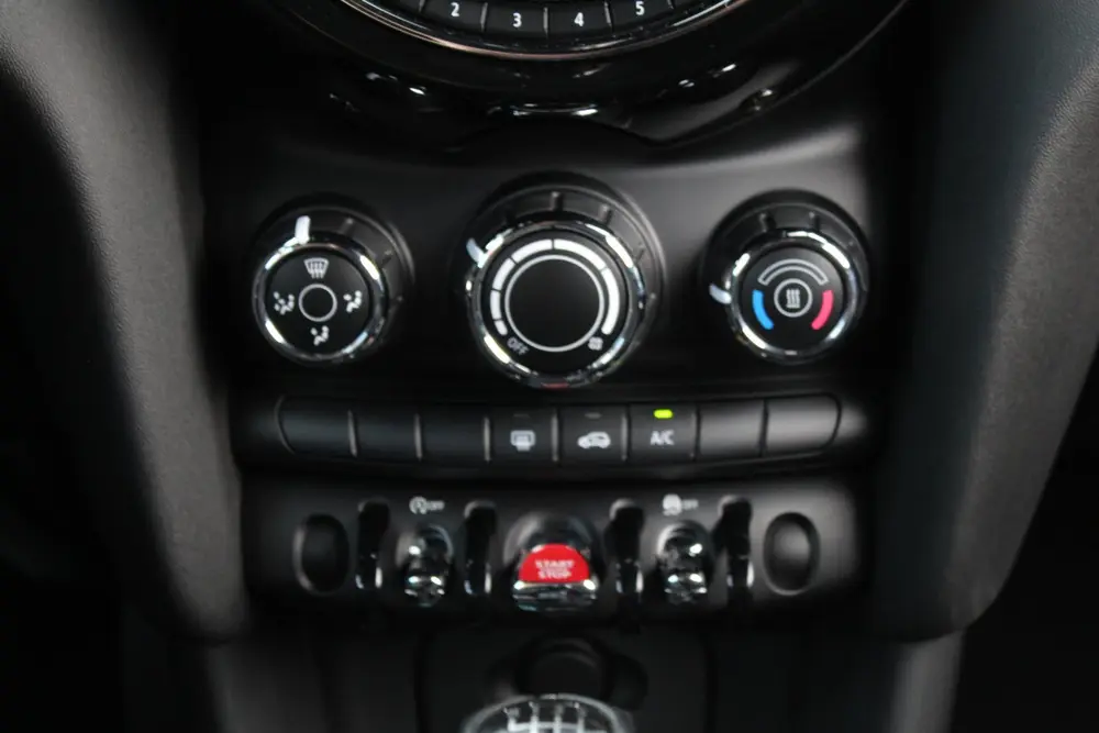 Mini Overig 1.5 Cooper / LED / Carplay / Keyless / N.A.P. uit 2019, foto 14