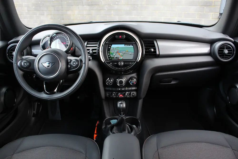 Mini Overig 1.5 Cooper / LED / Carplay / Keyless / N.A.P. uit 2019, foto 2
