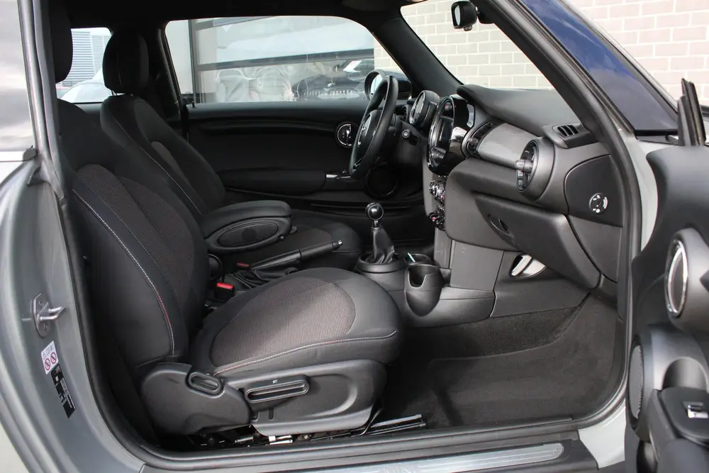 Mini Overig 1.5 Cooper / LED / Carplay / Keyless / N.A.P. uit 2019, foto 9