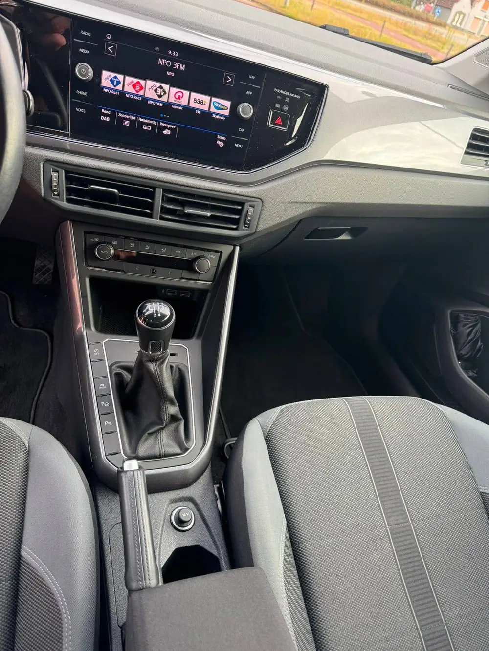 Volkswagen Polo 1.0 TSI R-line 95pk 2020 Urano Grey uit 2020, foto 11