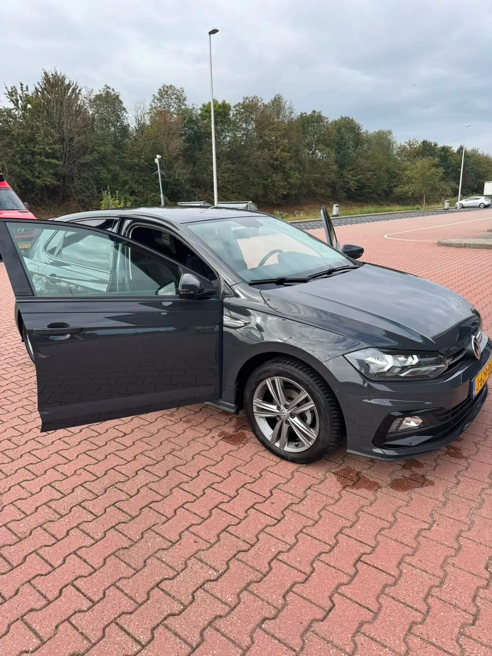 Volkswagen Polo 1.0 TSI R-line 95pk 2020 Urano Grey uit 2020, foto 6
