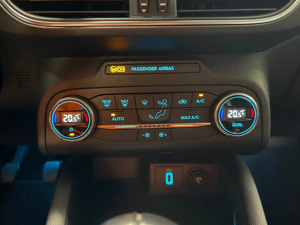 Ford Focus 1.0 EcoBoost ST Line Business uit 2019, foto 15