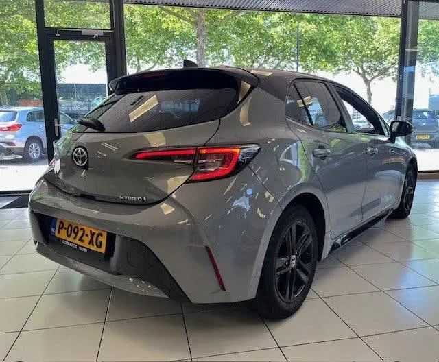 Toyota Corolla 1.8 Hybrid Comfort uit 2019, foto 18