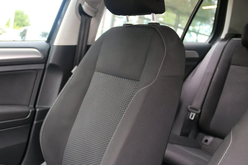 Volkswagen Golf 1.0 TSI Trendline NL-AUTO NAP 5-DRS! uit 2019, foto 17