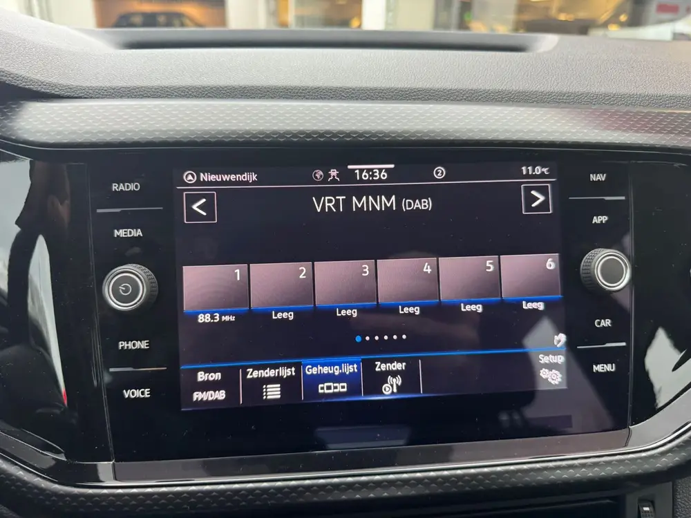 Volkswagen T-Cross 1.0 TSI Life (bj 2023) uit 2023, foto 17