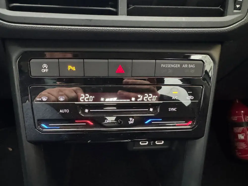 Volkswagen T-Cross 1.0 TSI Life (bj 2023) uit 2023, foto 19