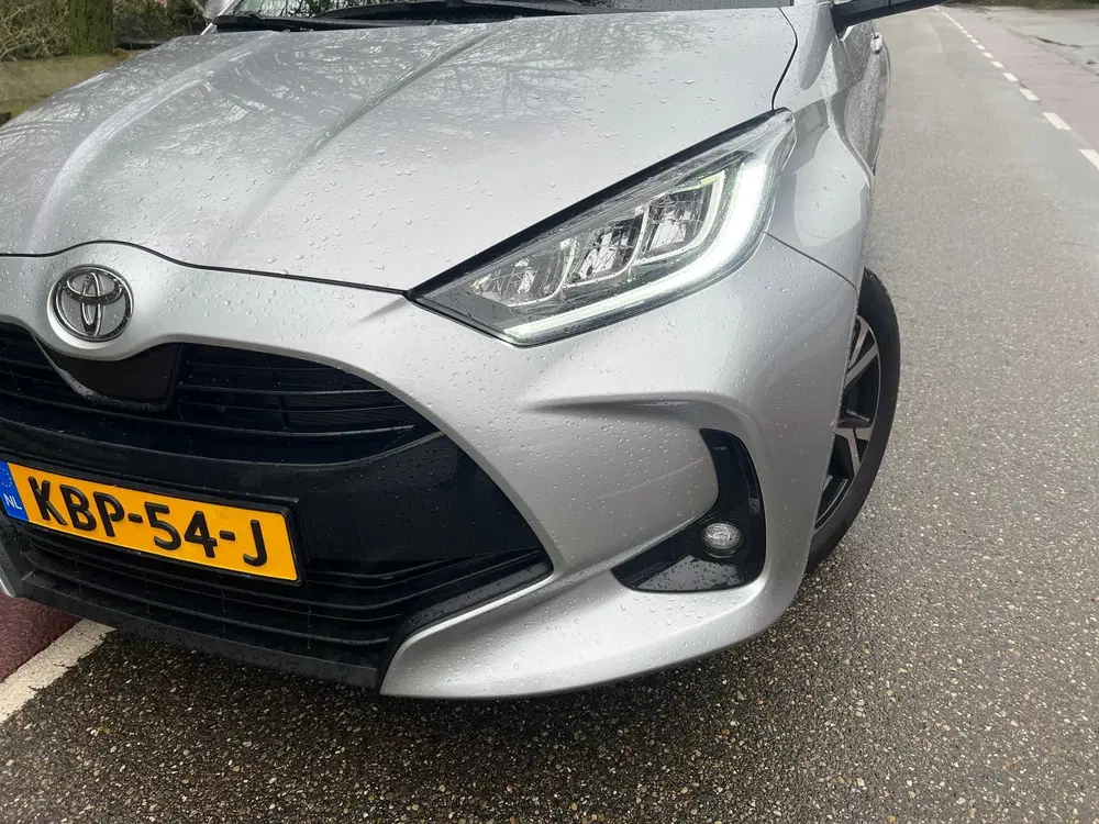 Toyota Yaris 1.5 Hybrid 115 First Edition Camera Automa uit 2024, foto 10