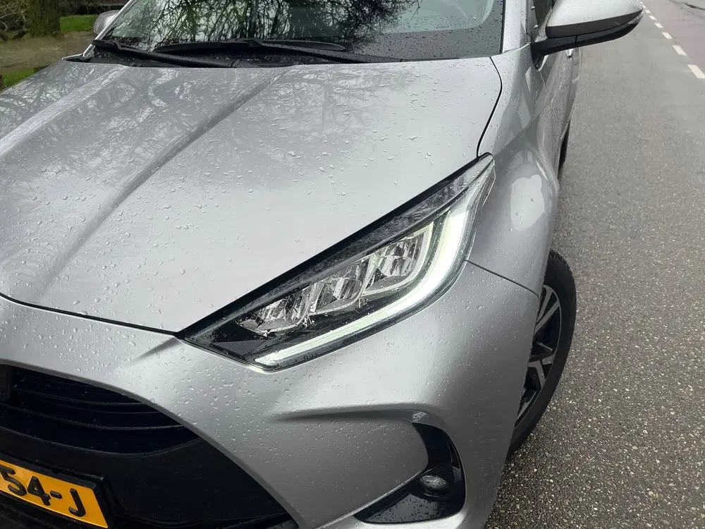 Toyota Yaris 1.5 Hybrid 115 First Edition Camera Automa uit 2024, foto 15