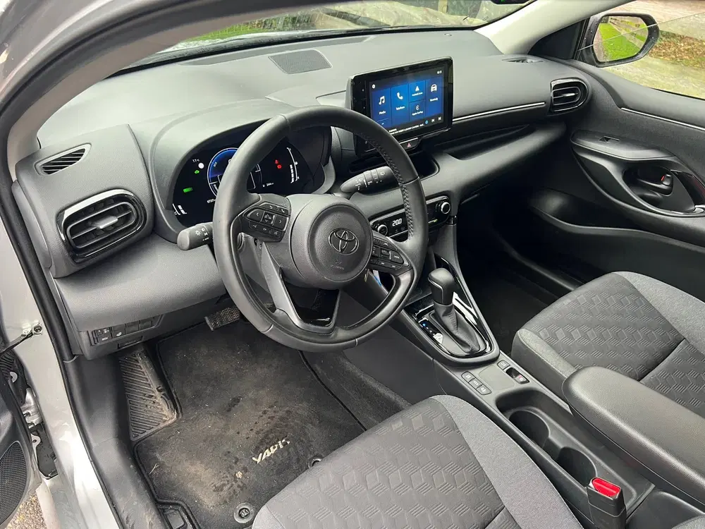 Toyota Yaris 1.5 Hybrid 115 First Edition Camera Automa uit 2024, foto 18