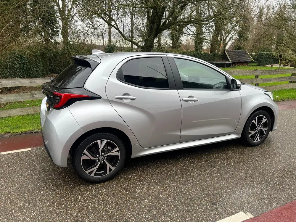 Toyota Yaris 1.5 Hybrid 115 First Edition Camera Automa uit 2024, foto 9