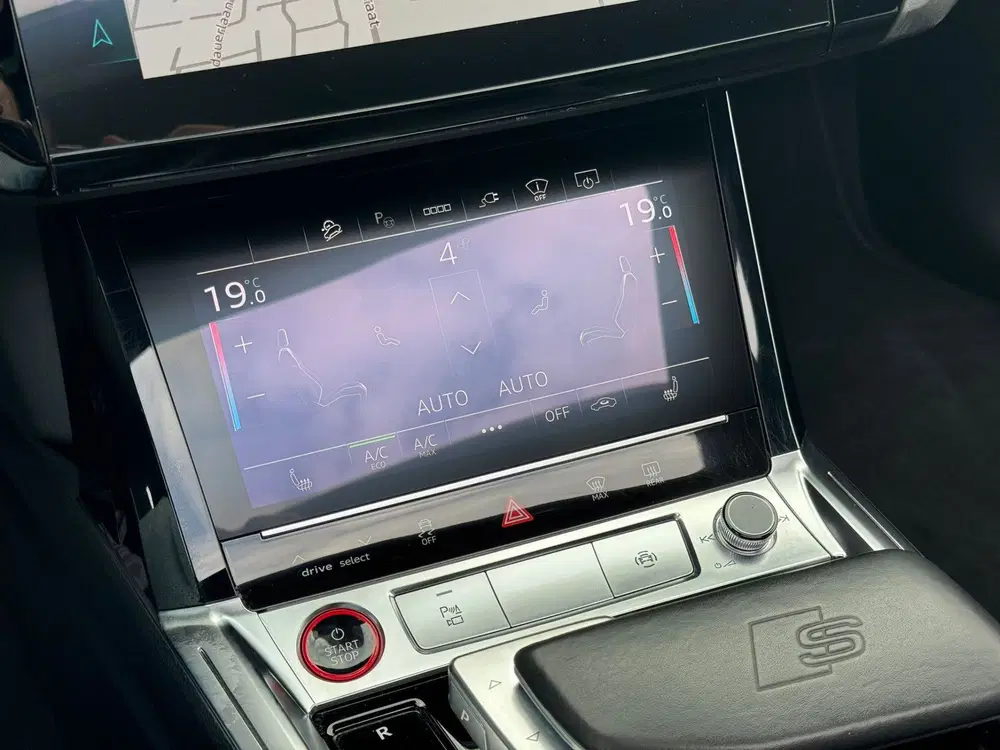 Audi e-tron 3x S Quattro 95 kWh 503PK uit 2021, foto 16