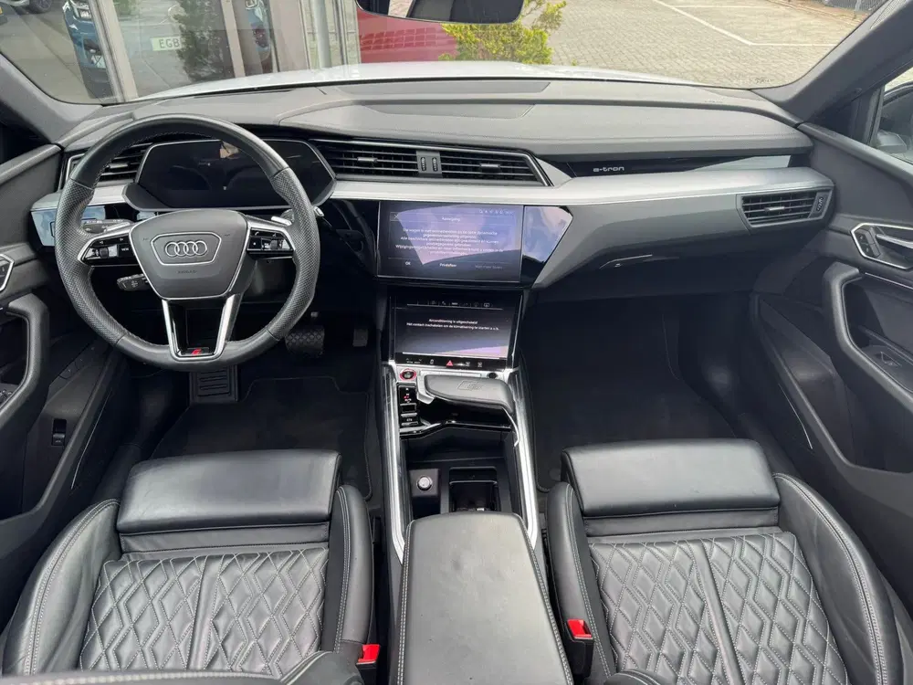 Audi e-tron 3x S Quattro 95 kWh 503PK uit 2021, foto 2