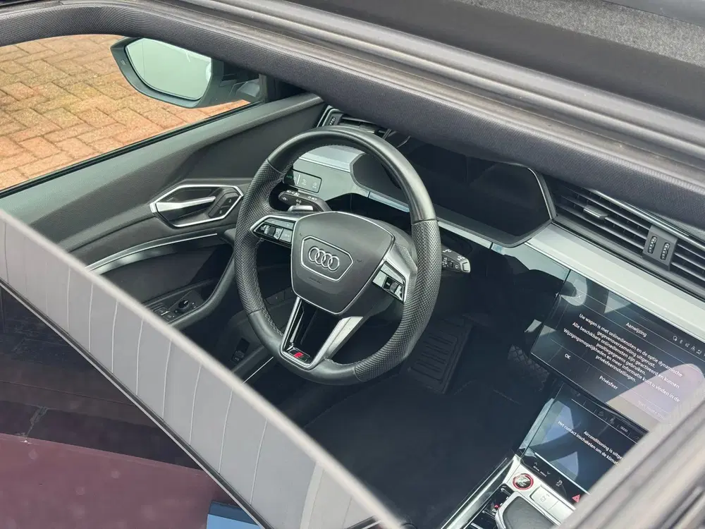 Audi e-tron 3x S Quattro 95 kWh 503PK uit 2021, foto 7
