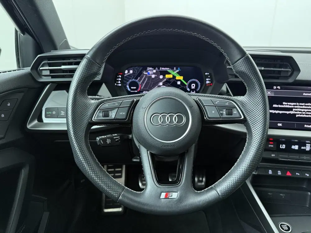 Audi A3 35 TFSI S edition uit 2022, foto 11