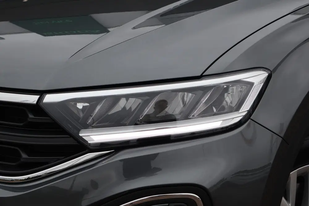 Volkswagen T-Roc 1.0 TSI Life | Navigatie | Parkeersensoren uit 2023, foto 13