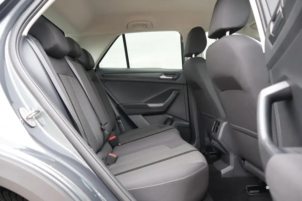 Volkswagen T-Roc 1.0 TSI Life | Navigatie | Parkeersensoren uit 2023, foto 19