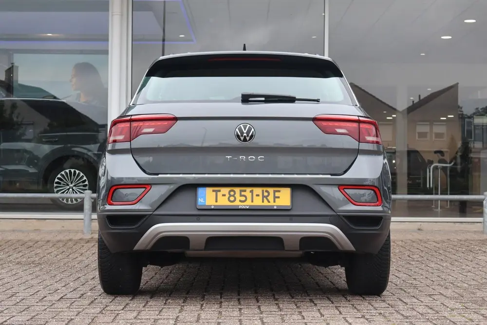 Volkswagen T-Roc 1.0 TSI Life | Navigatie | Parkeersensoren uit 2023, foto 9