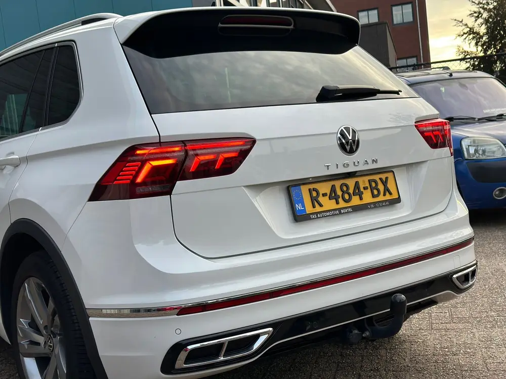 Volkswagen Tiguan 1.5 TSI R-Line Business+ PANO / 90.910 NAP uit 2022, foto 14
