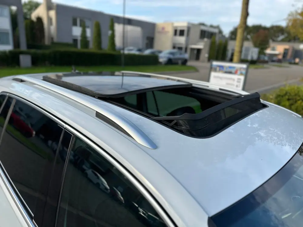 Volkswagen Tiguan 1.5 TSI R-Line Business+ PANO / 90.910 NAP uit 2022, foto 18