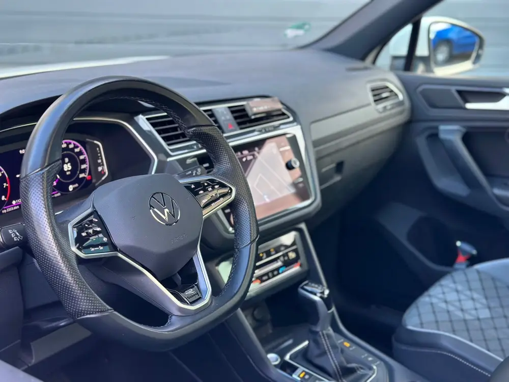 Volkswagen Tiguan 1.5 TSI R-Line Business+ PANO / 90.910 NAP uit 2022, foto 7