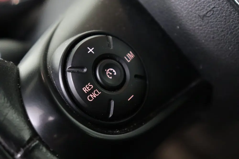 Mini Countryman Cooper Automaat / Cruise Control / Multifunc uit 2019, foto 9