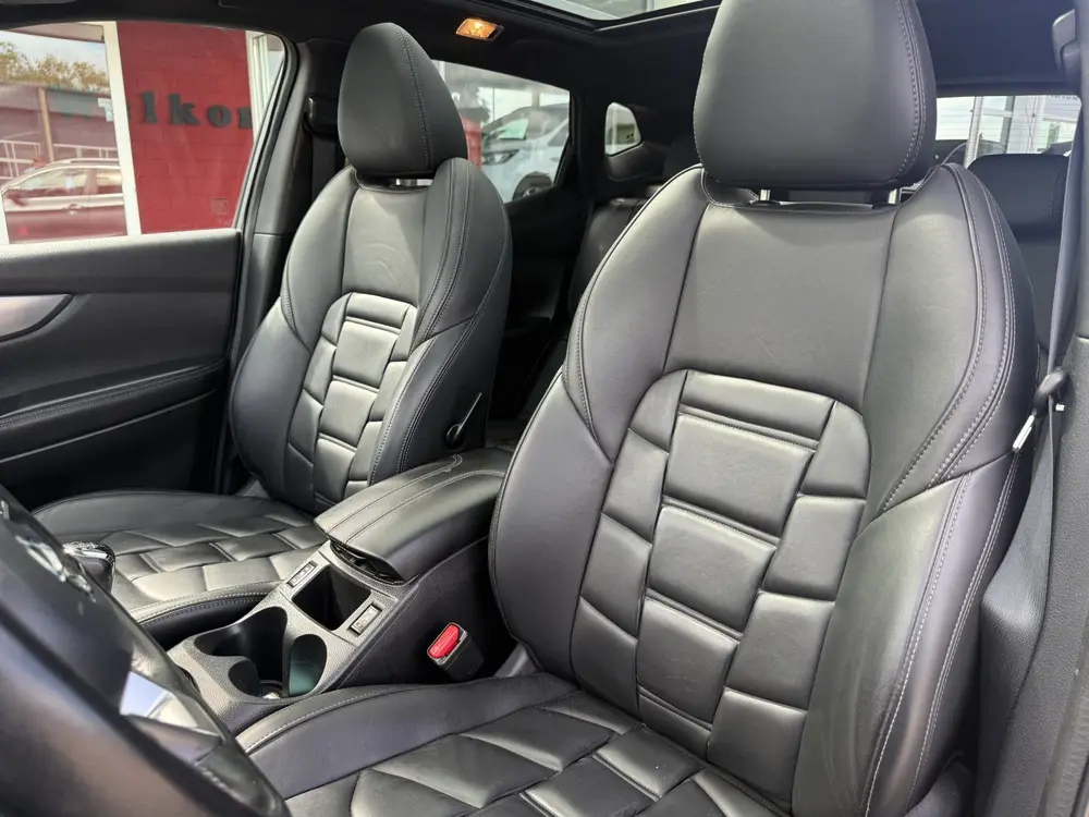 Nissan Qashqai 1.3 DIG-T 160 PK Tekna + Panoramadak, Leder C uit 2019, foto 4