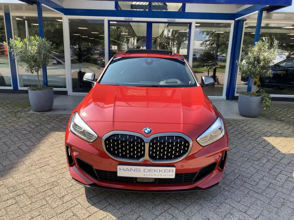 BMW 1-serie M135i xDrive High Executive Edition Head u uit 2020, foto 2