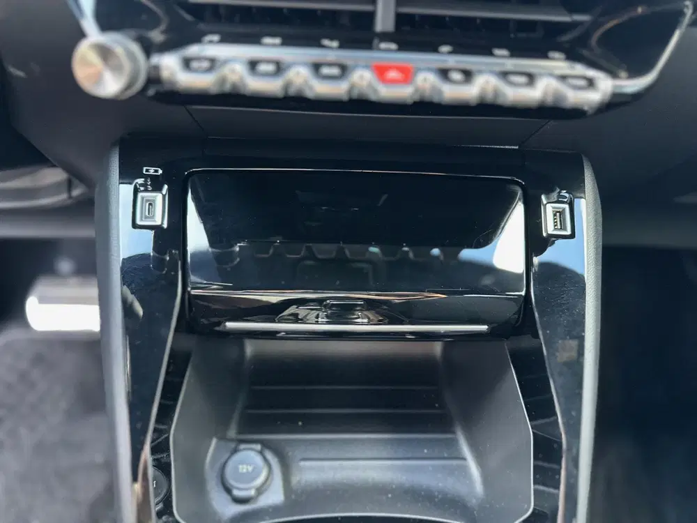 Peugeot 208 EV FULL ELECTRIC 50kWh 136pk GT line uit 2021, foto 15