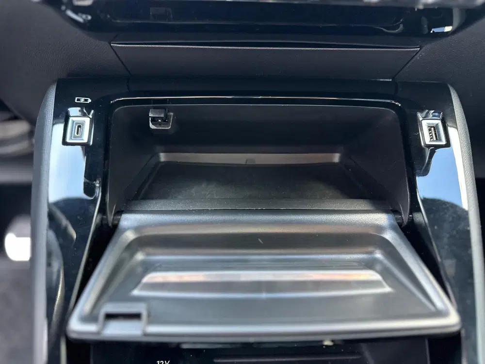 Peugeot 208 EV FULL ELECTRIC 50kWh 136pk GT line uit 2021, foto 16