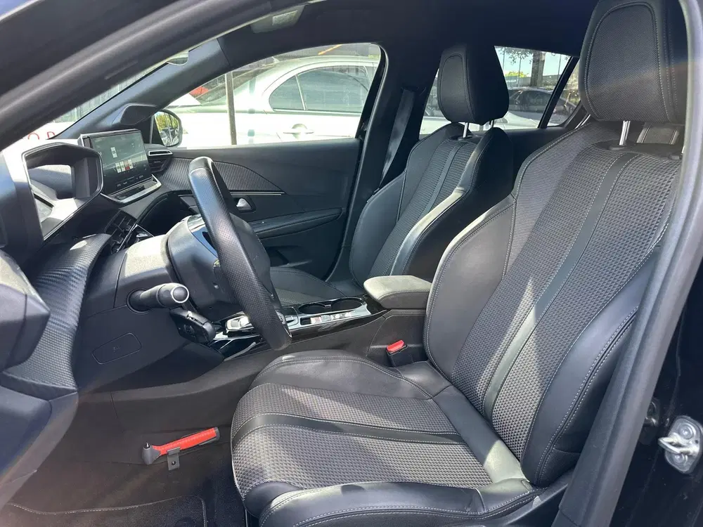 Peugeot 208 EV FULL ELECTRIC 50kWh 136pk GT line uit 2021, foto 3