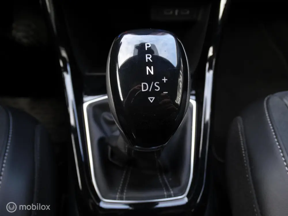 Volkswagen T-Cross 1.5 TSI R-Line | Afneembare trekhaak uit 2024, foto 16