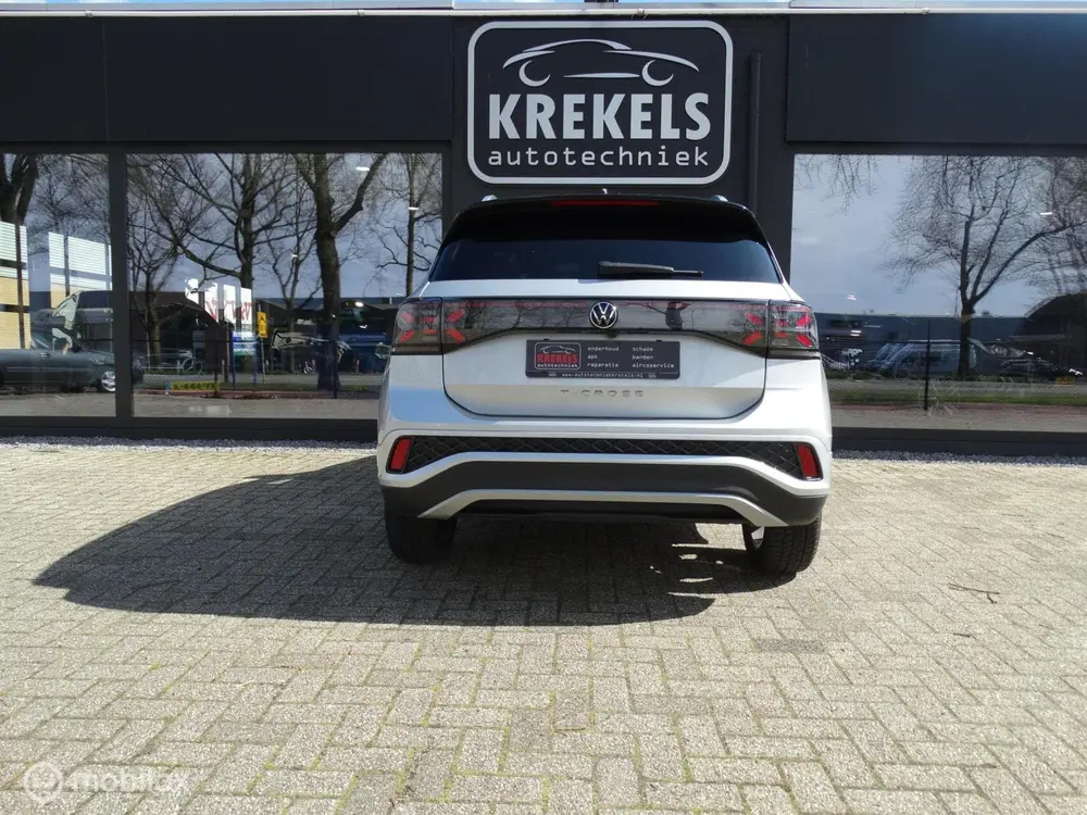 Volkswagen T-Cross 1.5 TSI R-Line | Afneembare trekhaak uit 2024, foto 6