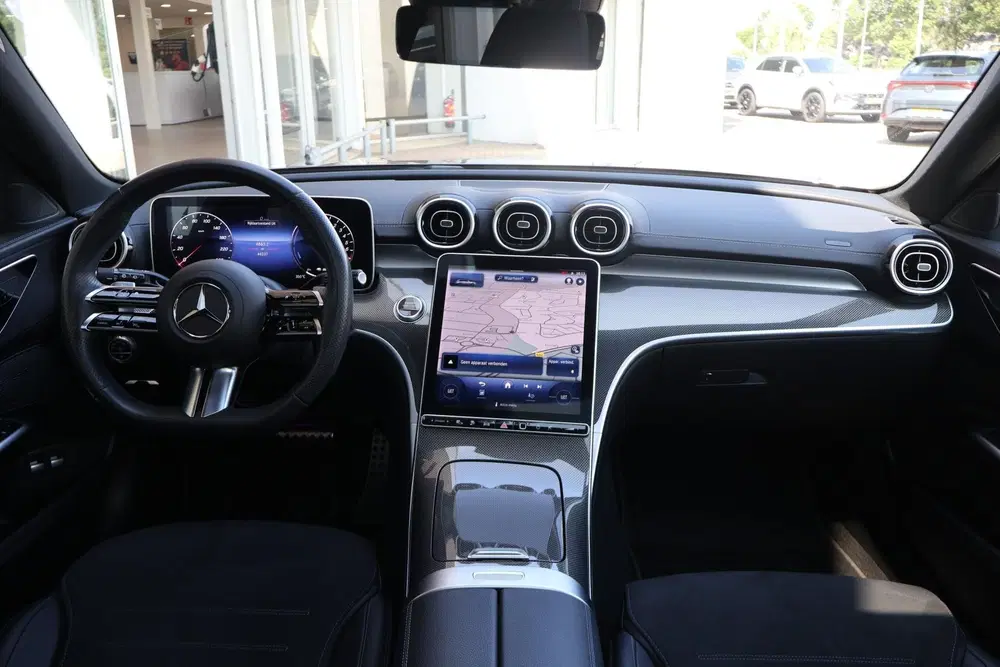 Mercedes-Benz C-Klasse 300e 313pk AMG Line uit 2023, foto 5