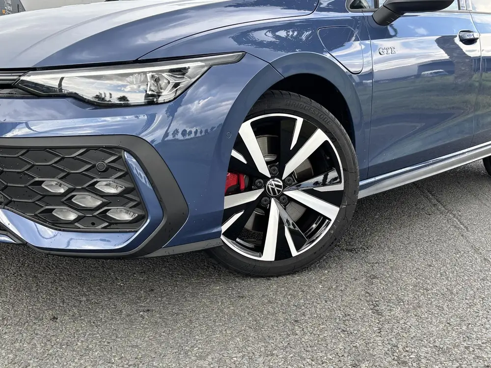 Volkswagen Golf 1.5 eHybrid GTE | Panoramadak | Garantie tot uit 2025, foto 2