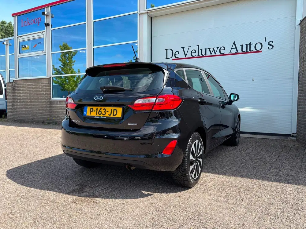 Ford Fiesta 1.0 EcoBoost Hybrid Titanium 125PK uit 2022, foto 2