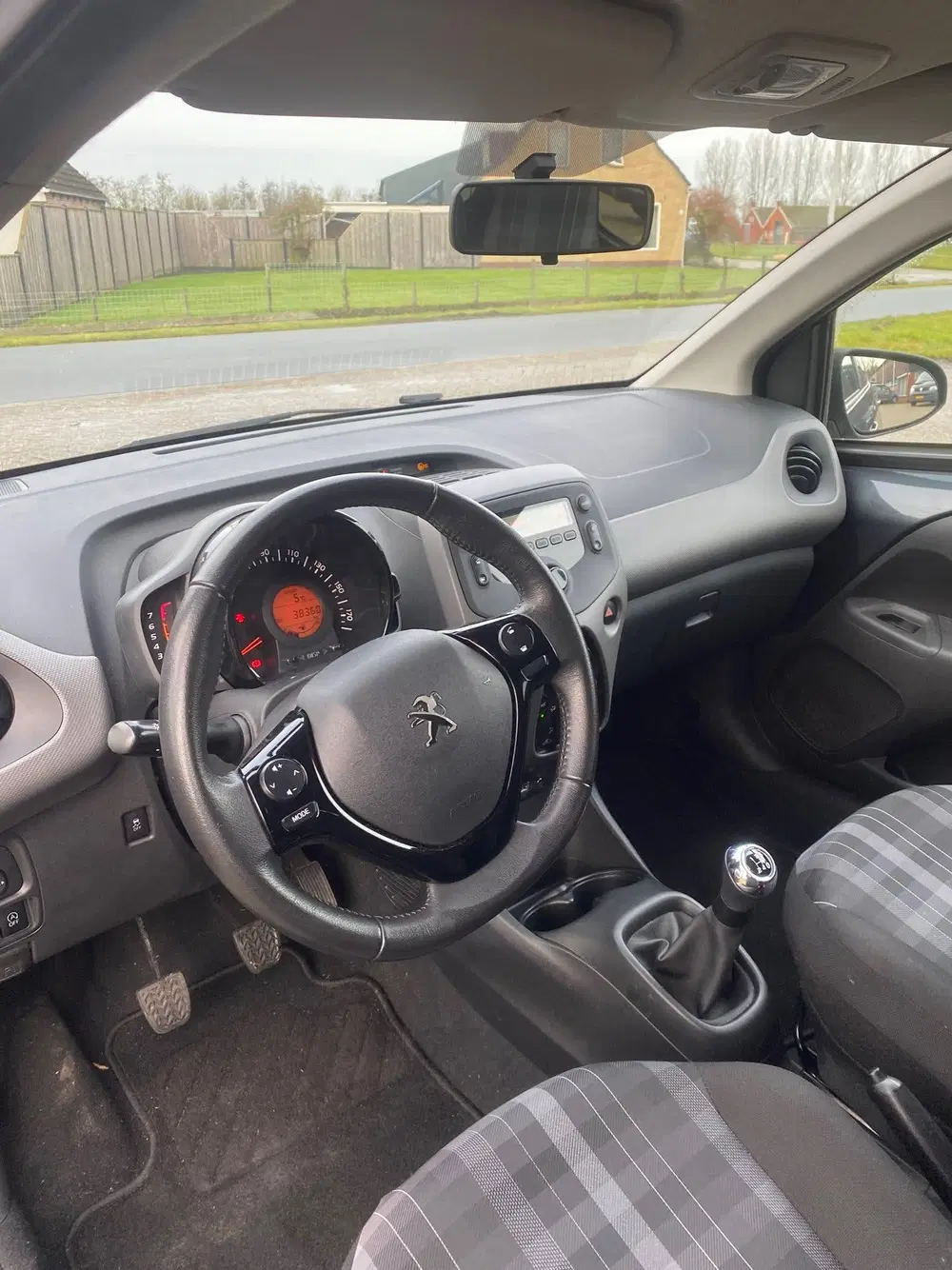 Peugeot 108 1.0 e-VTi Active uit 2019, foto 7