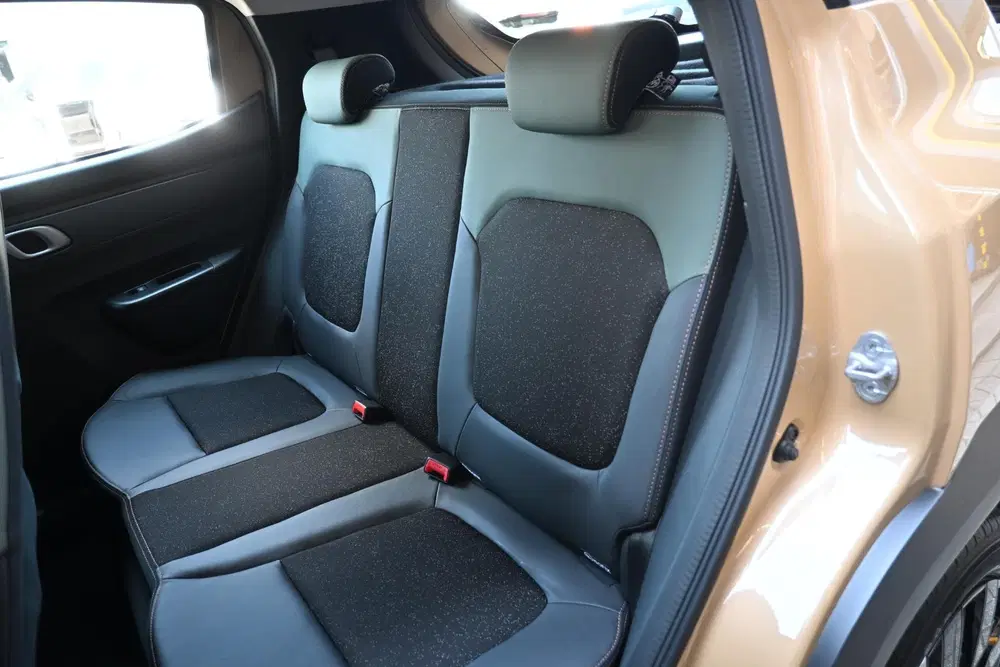 Dacia Spring Extreme 65 26.8 kWh uit 2024, foto 11