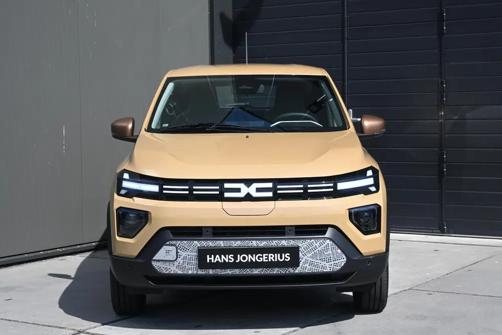 Dacia Spring Extreme 65 26.8 kWh uit 2024, foto 2