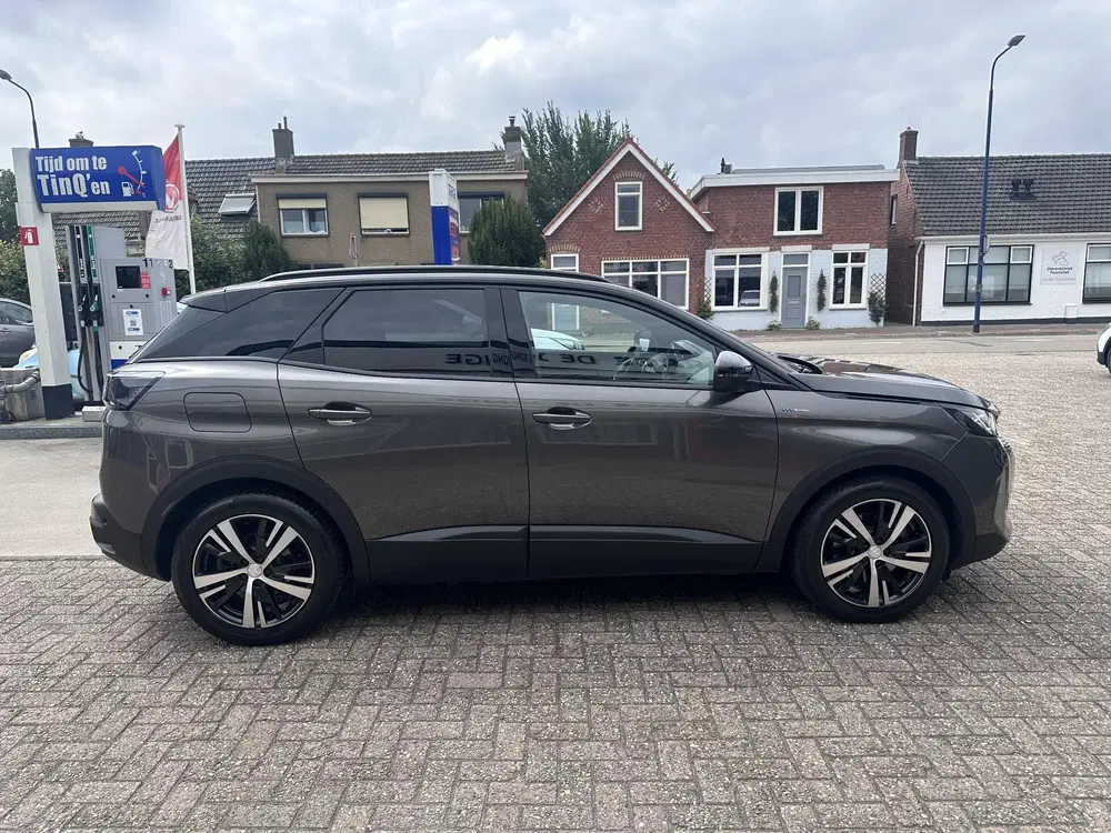 Peugeot 3008 1.6 HYbrid 225 GT Black Pack uit 2022, foto 7