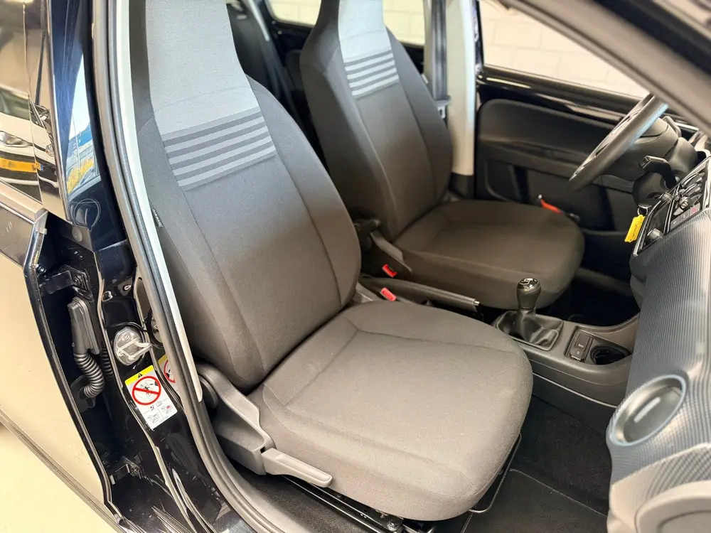Volkswagen Up! 1.0 BMT move up! uit 2020, foto 11