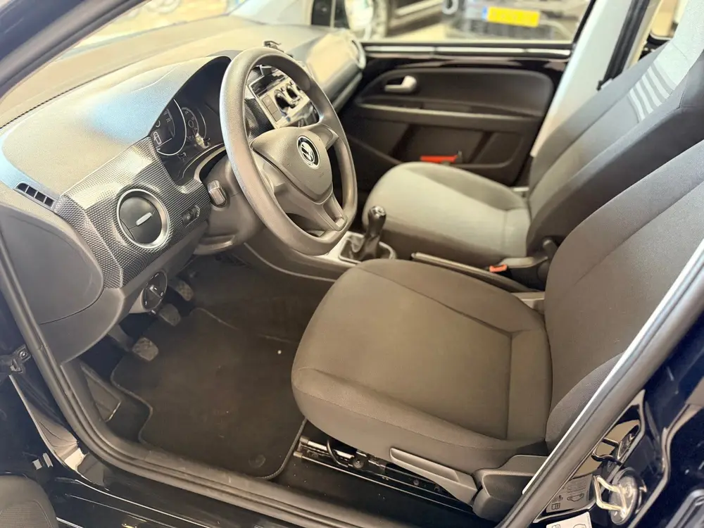 Volkswagen Up! 1.0 BMT move up! uit 2020, foto 6