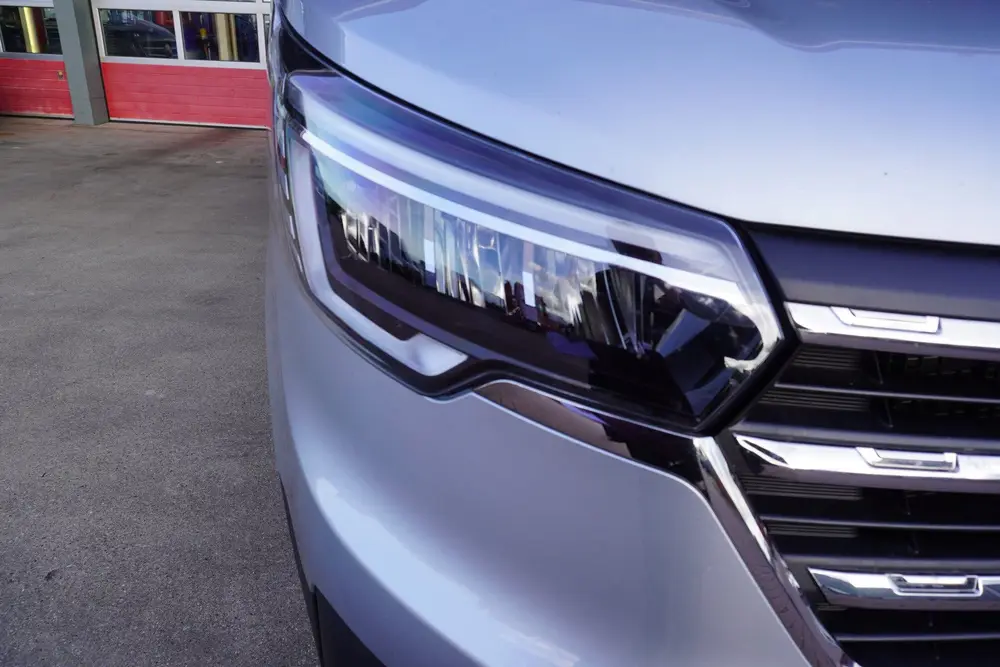 Renault Trafic 2.0 Blue dCi 170PK T30 L2H2 Rolstoelbus me uit 2024, foto 12