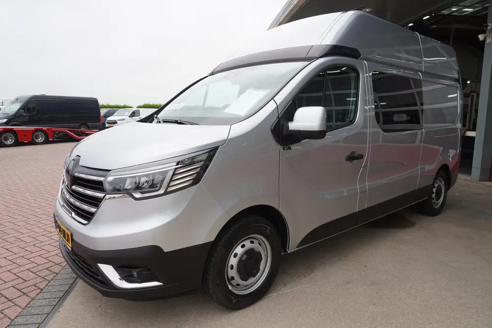 Renault Trafic 2.0 Blue dCi 170PK T30 L2H2 Rolstoelbus me uit 2024, foto 9