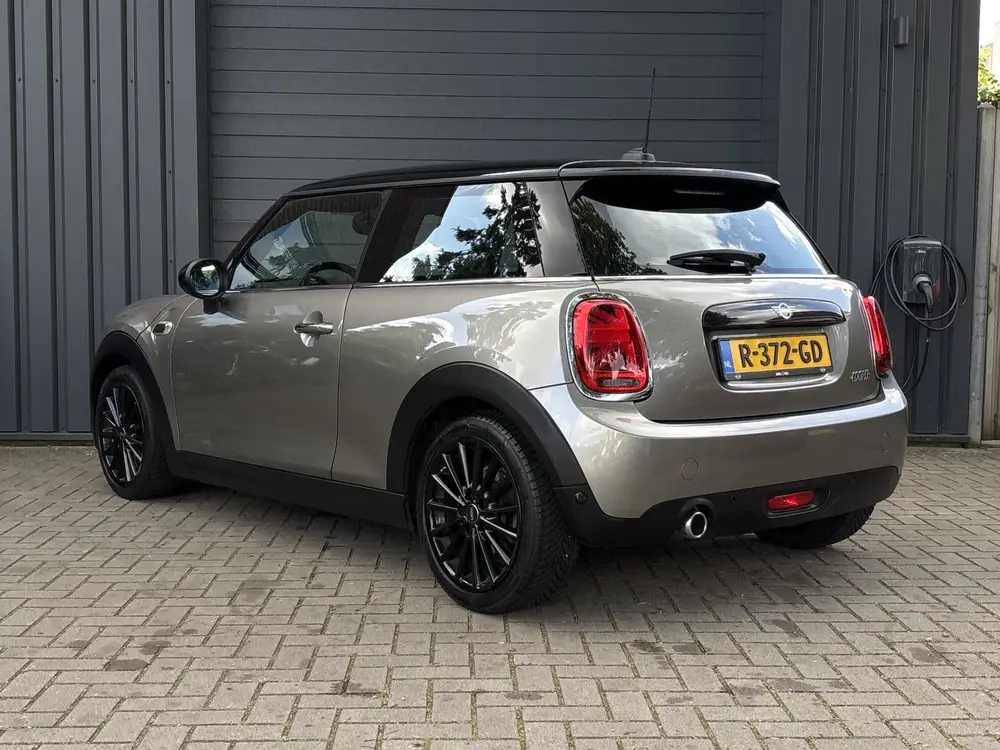Mini 3-Deurs 1.5 Cooper Chili - Union Jack - Stoelverwarming uit 2019, foto 3