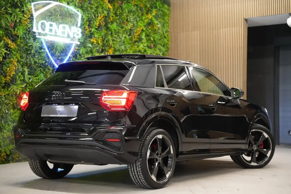 Audi Q2 35 TFSI S Edition uit 2023, foto 2