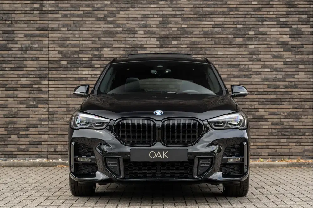 BMW X1 xDrive25e uit 2022, foto 3