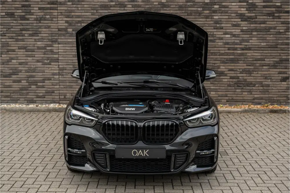 BMW X1 xDrive25e uit 2022, foto 8