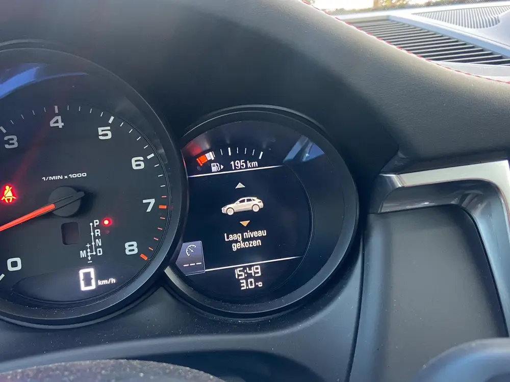Porsche Macan 2.0 SPORTDESIGN uit 2020, foto 12