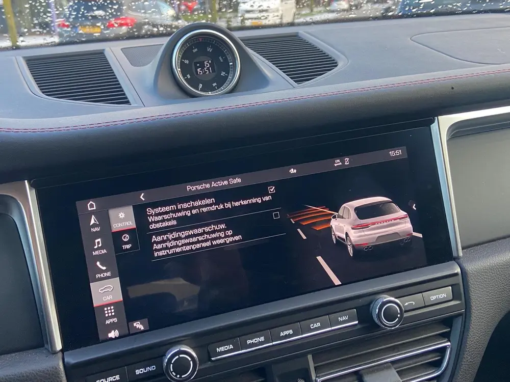 Porsche Macan 2.0 SPORTDESIGN uit 2020, foto 13