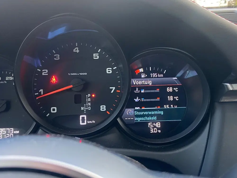 Porsche Macan 2.0 SPORTDESIGN uit 2020, foto 17